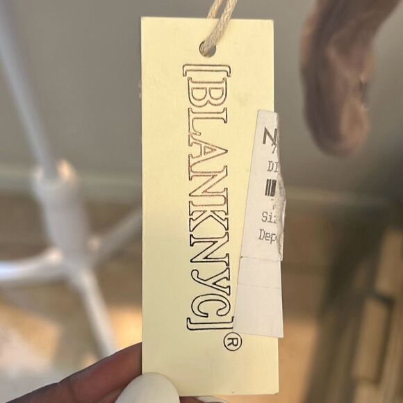 Blank NYC Womens Size Medium Motorcycle Biker Jacket Suede Tan Khaki NWT - Picture 4 of 10